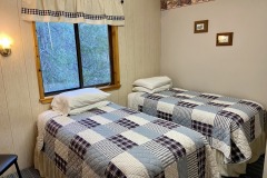 Cabin 10 two twins
