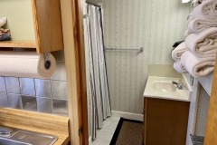 Cabin 11 bathroom