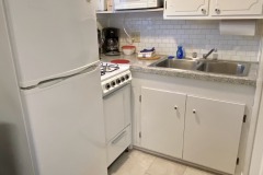 Cabin 4 kitchen