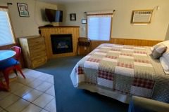 Cabin 5 interior view