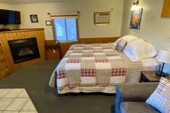 Cabin 5 living space