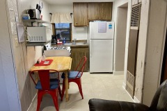 Cain 6 dining and kitchen