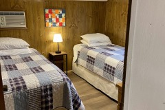 Cabin 6 two twins bedroom