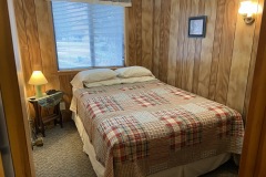 Cabin 7 queen bed bedroom
